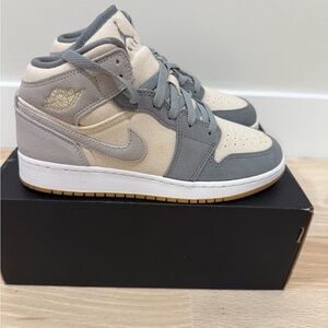 Jordan Mid SE Coconut Milk Sneakers